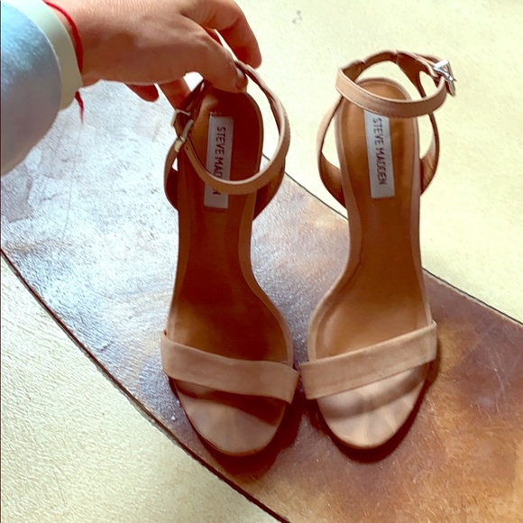 Nude stiletto - Picture 1 of 4